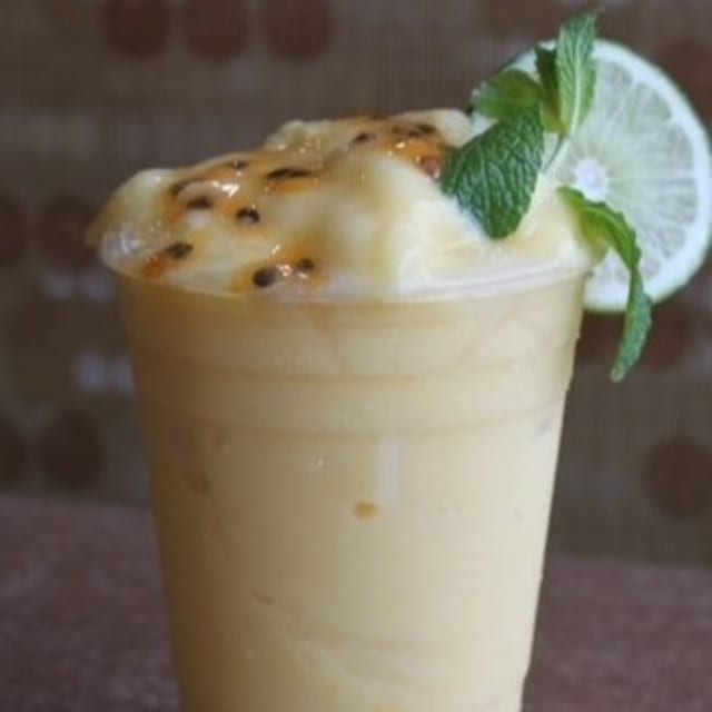S7. Passion Paradise Smoothie.