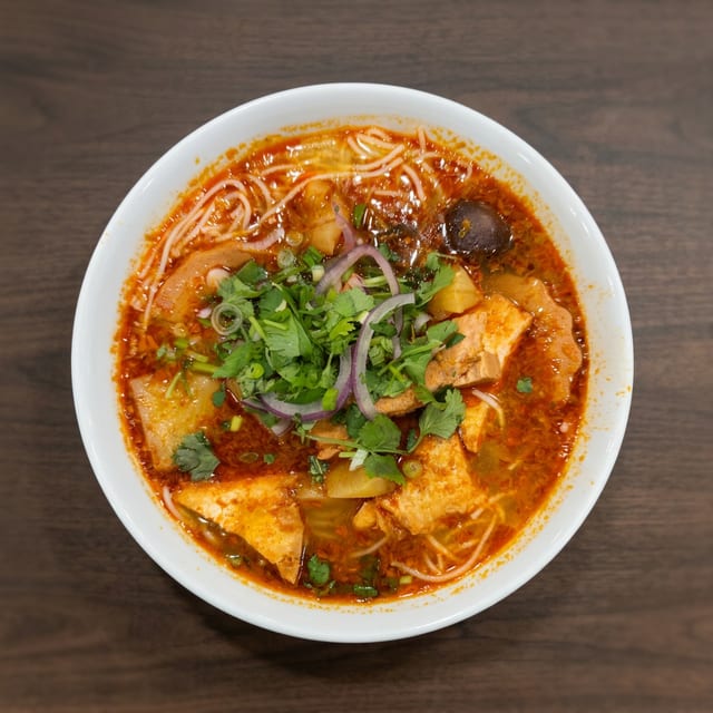 BBH 2. VEGAN Bun Bo Hue - Vegan Spicy Noodle Soup.