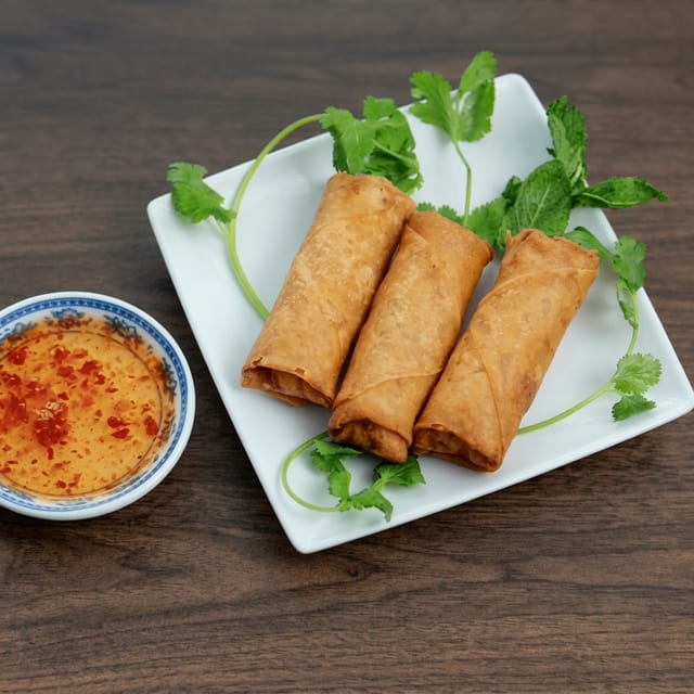 Ap1. Fried Crispy Egg Rolls.